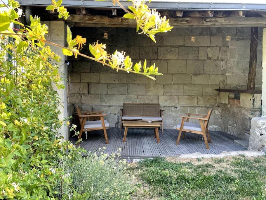 Chez Juliette - Maison Et Jardin - Bord De Loire A Saumur Exterior foto